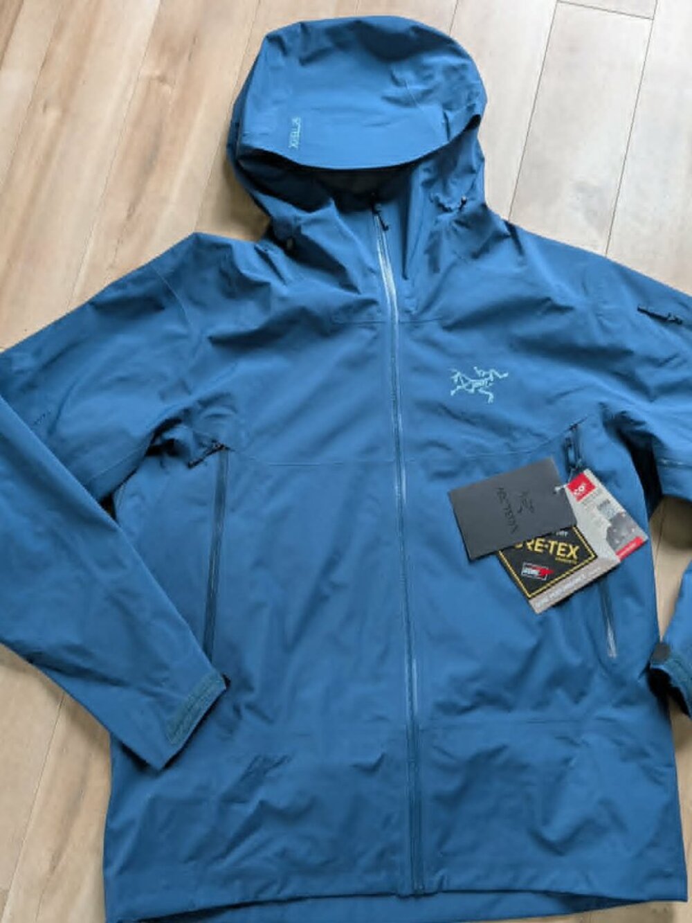 NWT Arc'teryx Sabre AR Gore-Tex Pro Shell Jacket XL Stellar Teal Blue